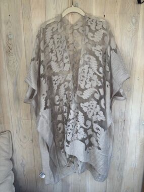 Jessica McClintock Shawl Cape